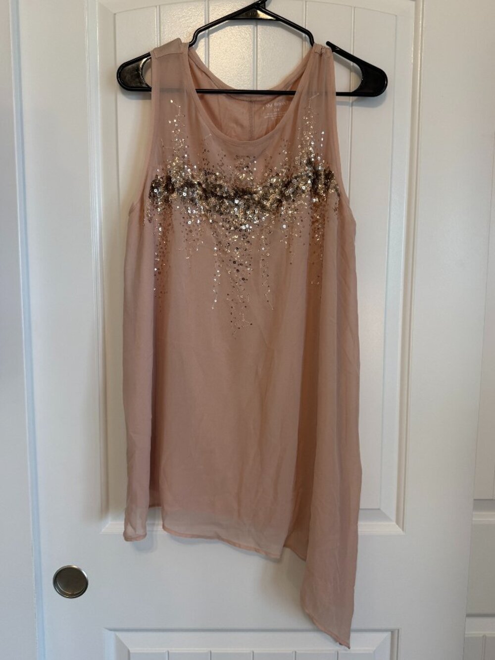 Lane Bryant elegant blush pink sleeveless blouse with shimmering sequins